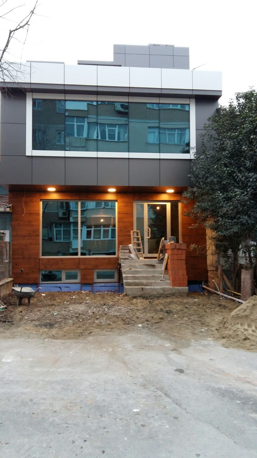 Leonart Bakırköy Projesi İz Metal uygulaması